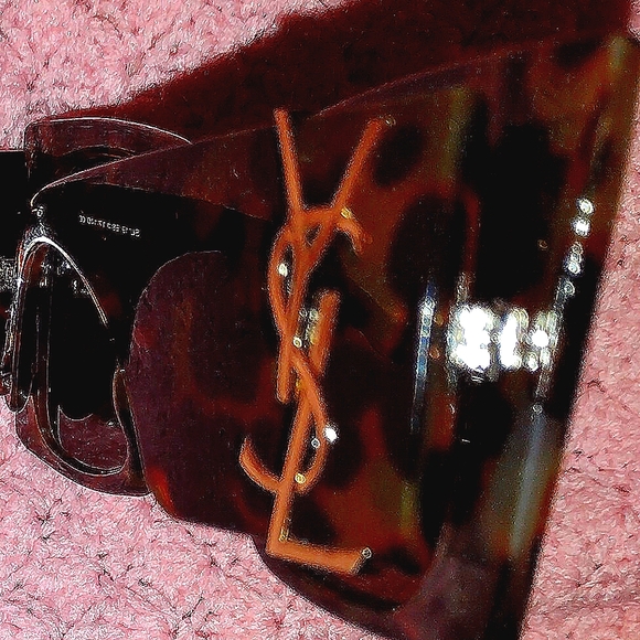 designer logo frames - Picture 2 of 11